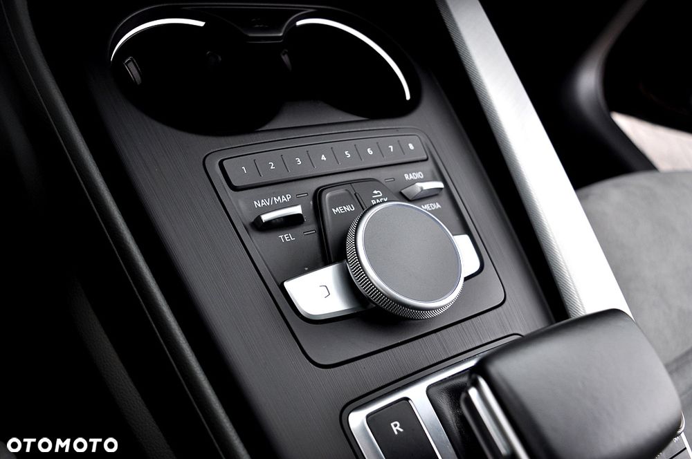 Audi A4 Avant 2.0 TFSI ultra S tronic sport - 35