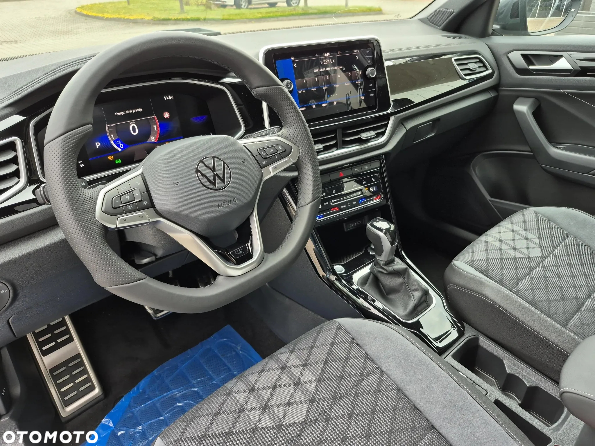 Volkswagen T-Roc - 9