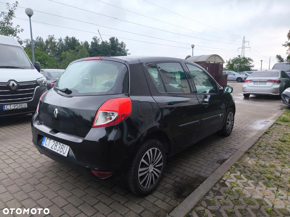 Renault Clio 1.5 dCi 75 Expression - 7