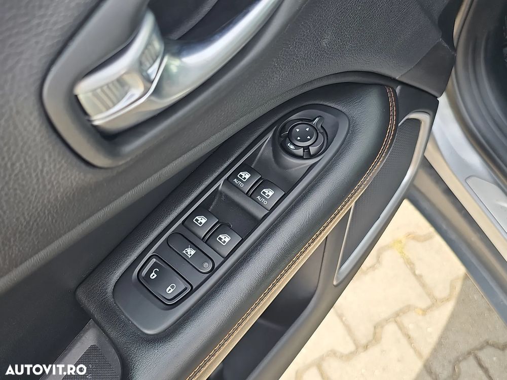 Jeep Compass - 15