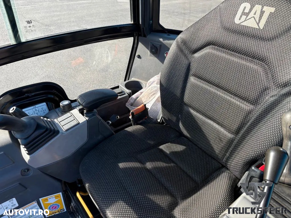 Cat 301.8 - 6