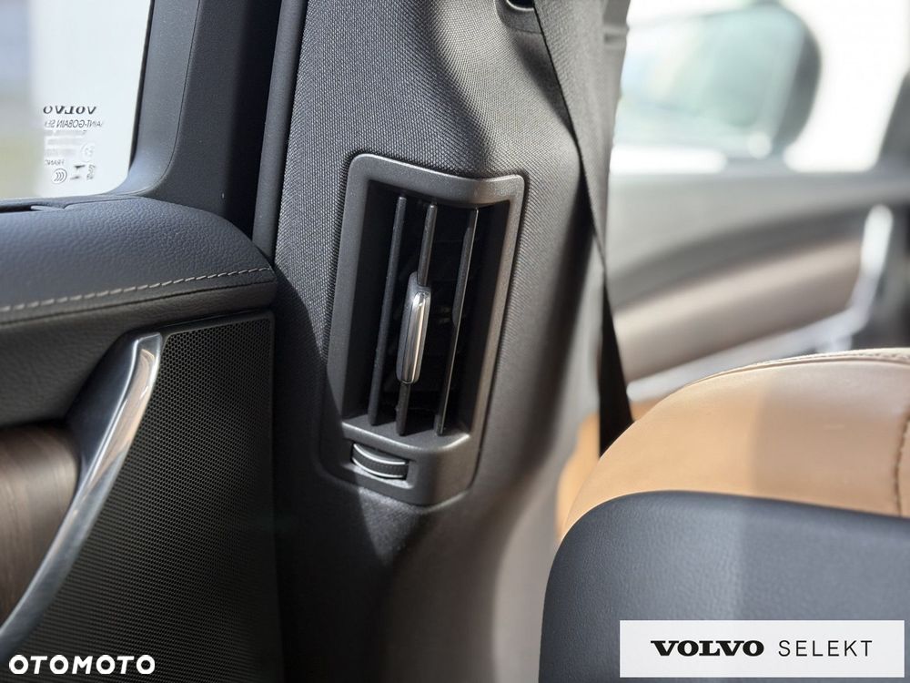 Volvo V90 - 32