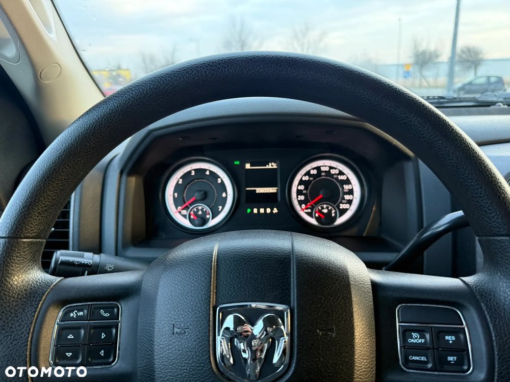Dodge RAM 5.7 4x4 - 20
