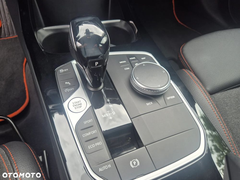BMW Seria 2 216d Sport Line - 14