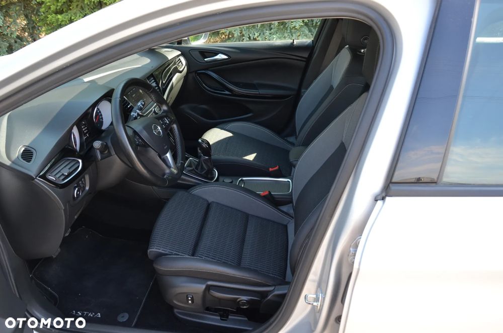 Opel Astra 1.2 T GS S&S - 20
