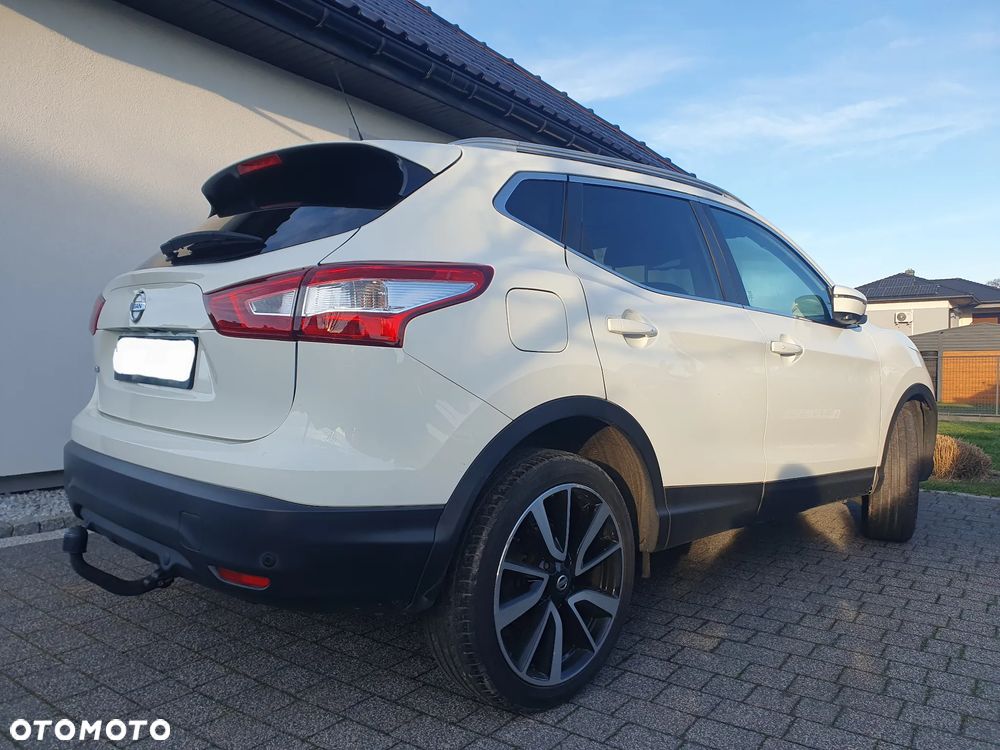 Nissan Qashqai - 25