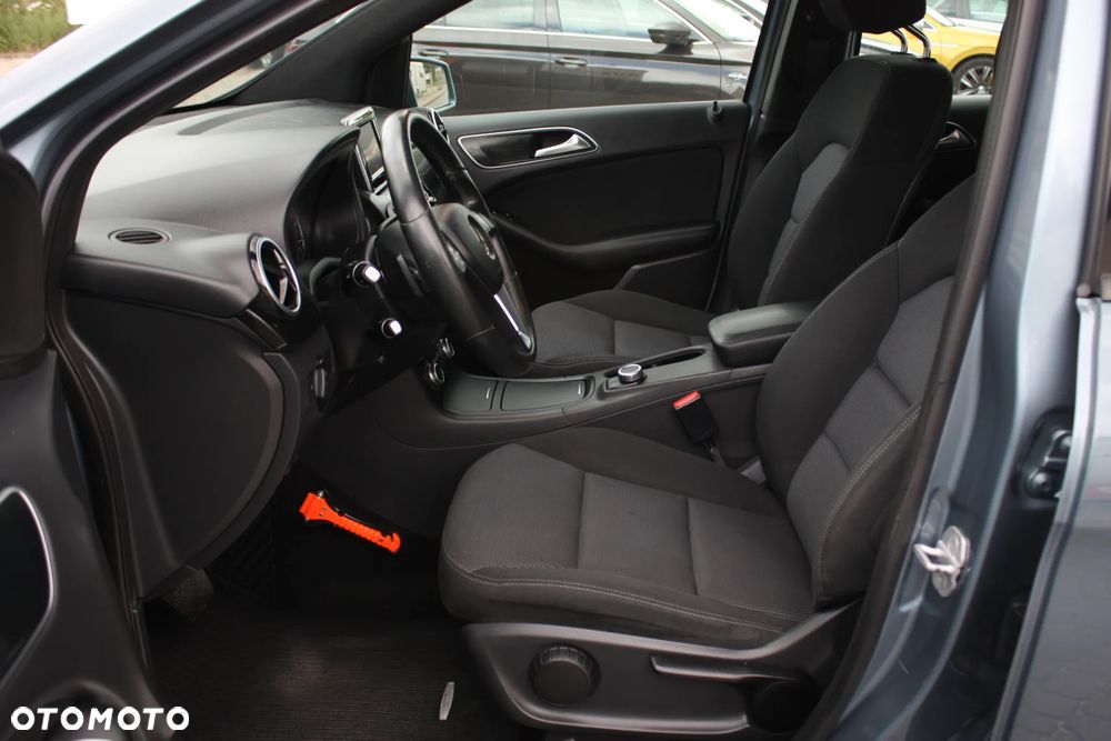 Mercedes-Benz Klasa B 200 (BlueEFFICIENCY) 7G-DCT - 19