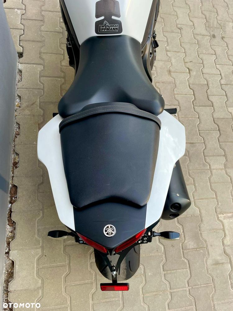 Yamaha FZ8 - 19