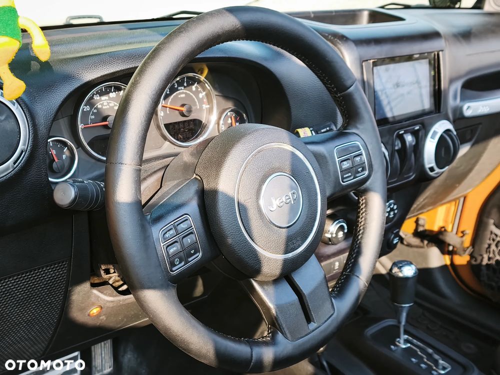 Jeep Wrangler - 30