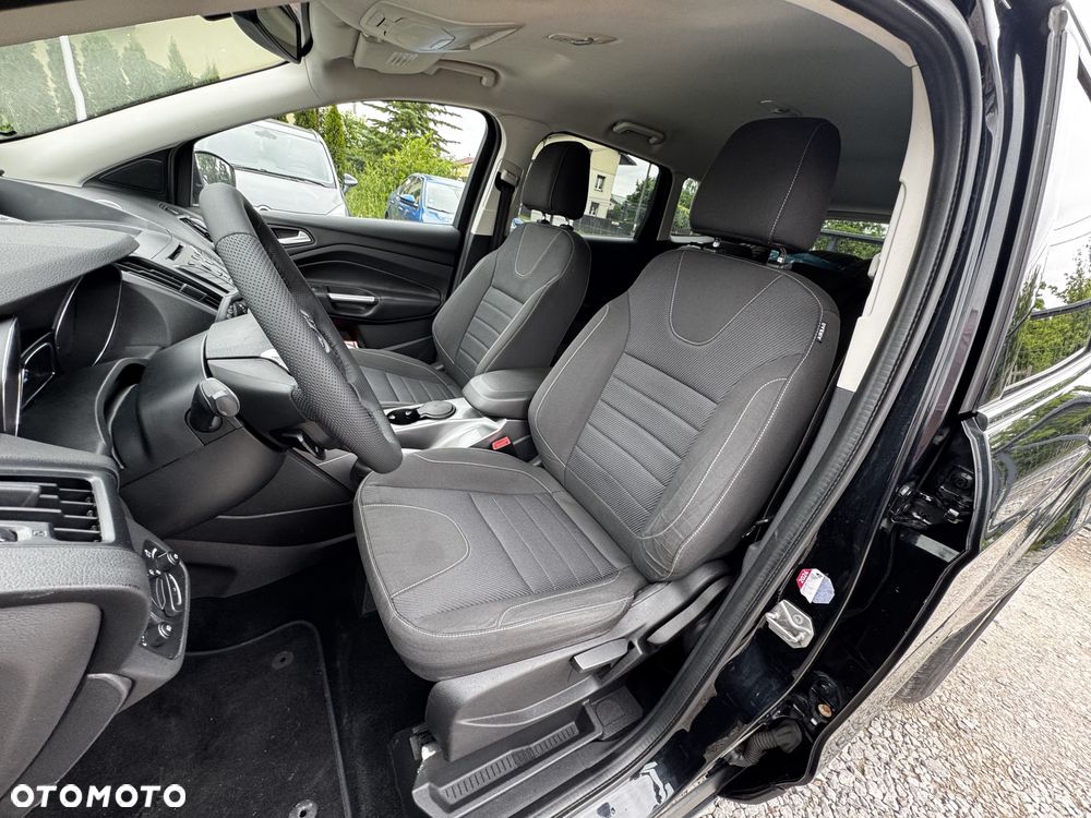 Ford Kuga 1.6 EcoBoost 2x4 Trend - 34
