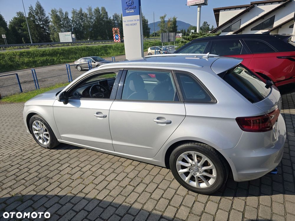 Audi A3 Sportback 1.4 TFSI Attraction - 3