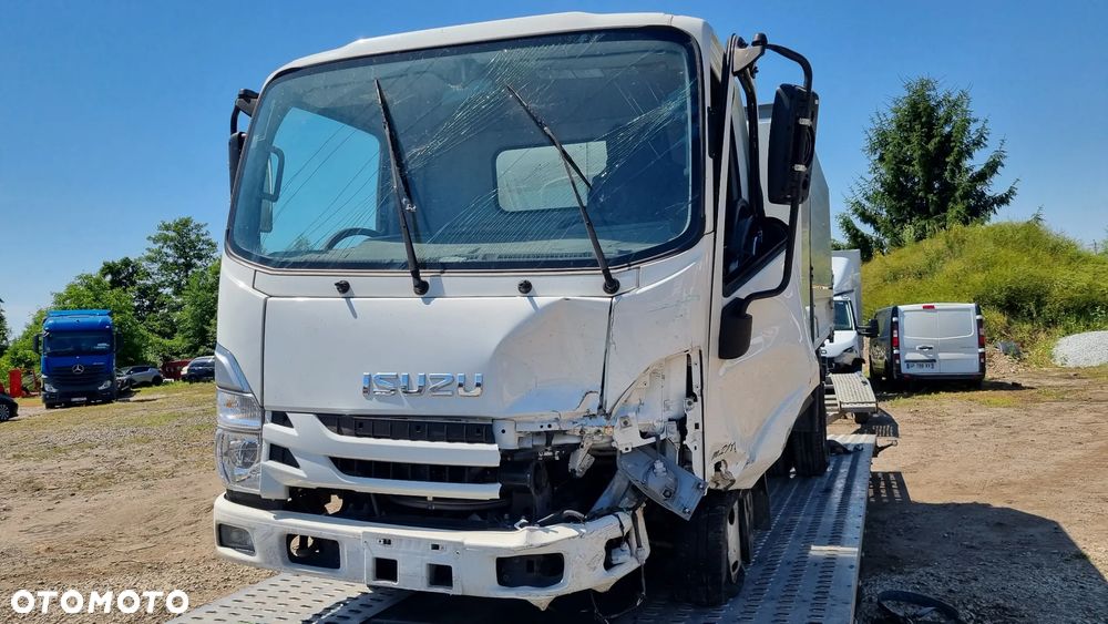 Isuzu N - 9