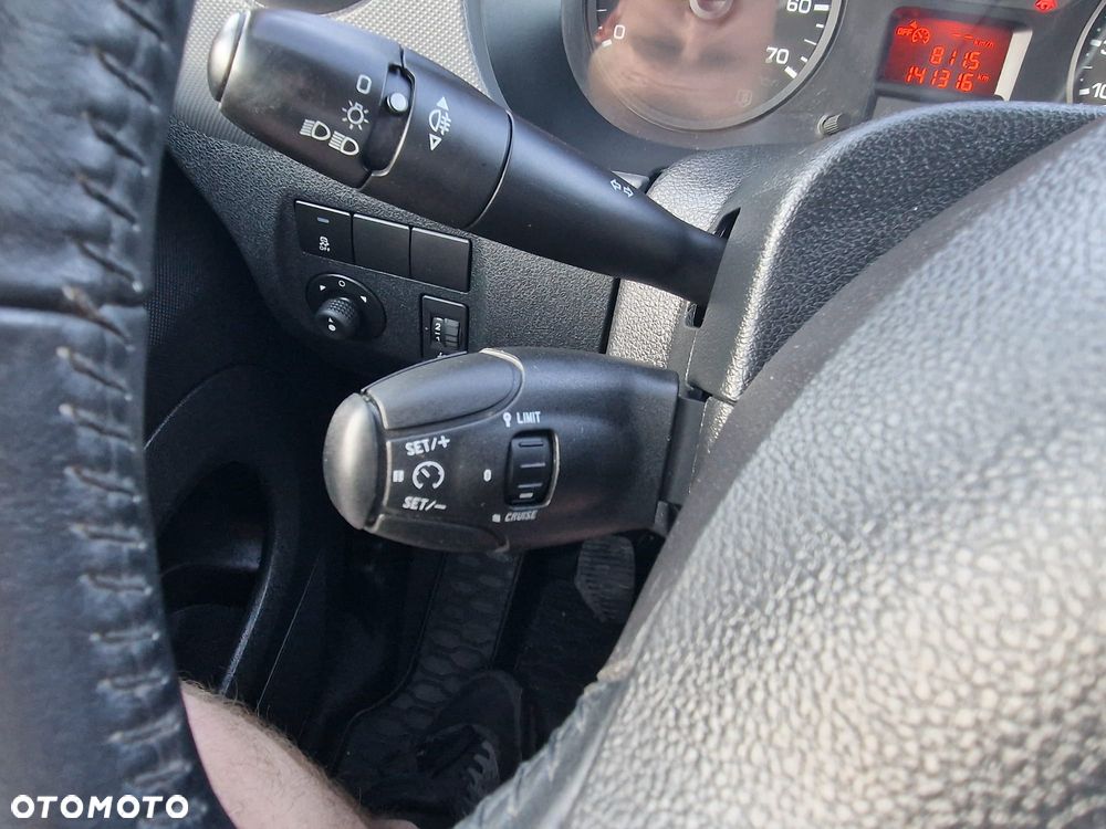 Citroën BERLINGO - 23