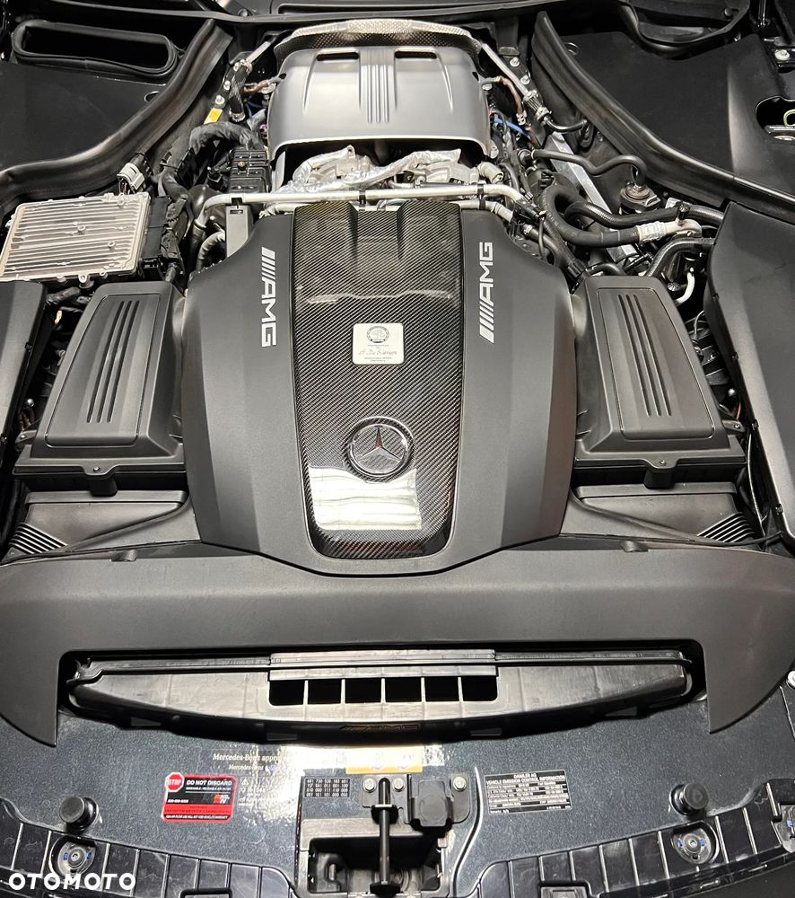 Mercedes-Benz AMG GT R - 27
