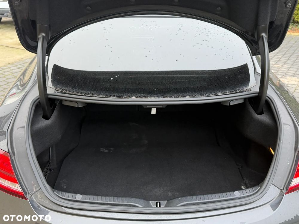 Mercedes-Benz Klasa C 200 9G-TRONIC AMG Line - 27