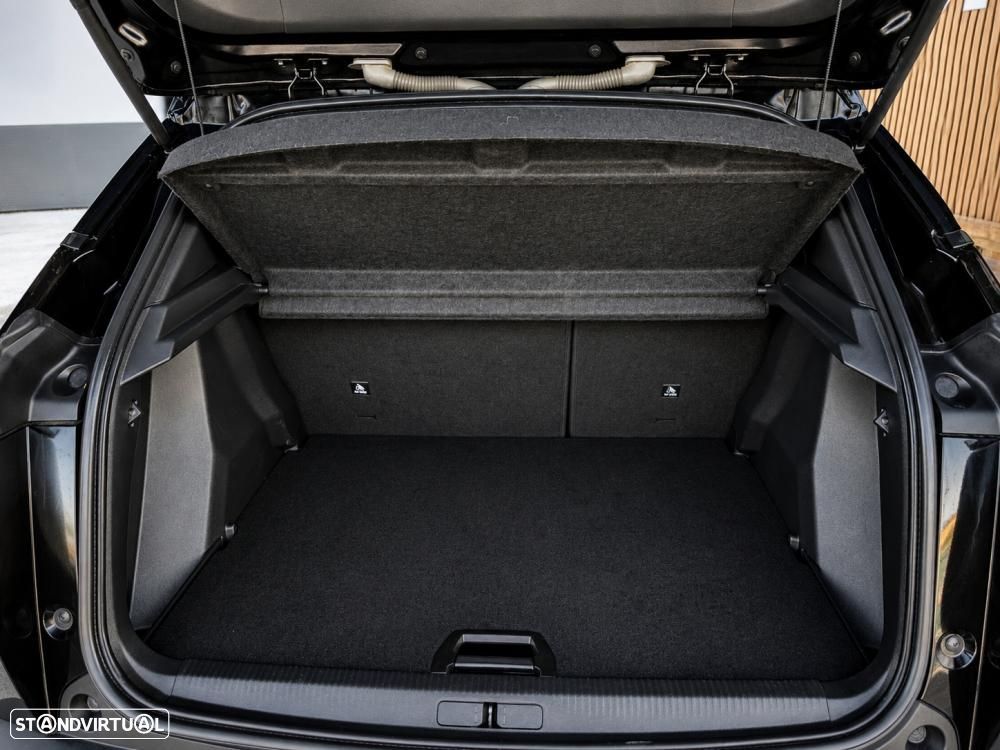 Peugeot e-2008 50 kWh GT Pack - 46
