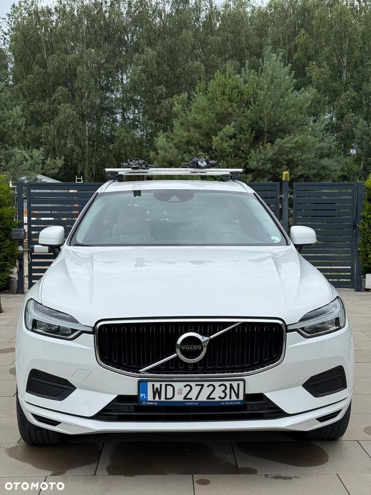 Volvo XC 60 B4 D AWD Momentum Pro - 2