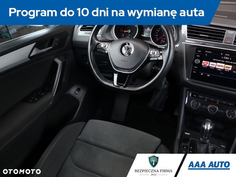 Volkswagen Tiguan - 9