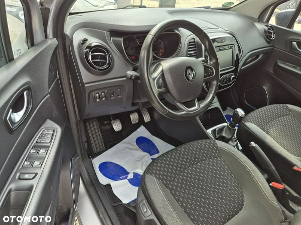 Renault Captur - 16