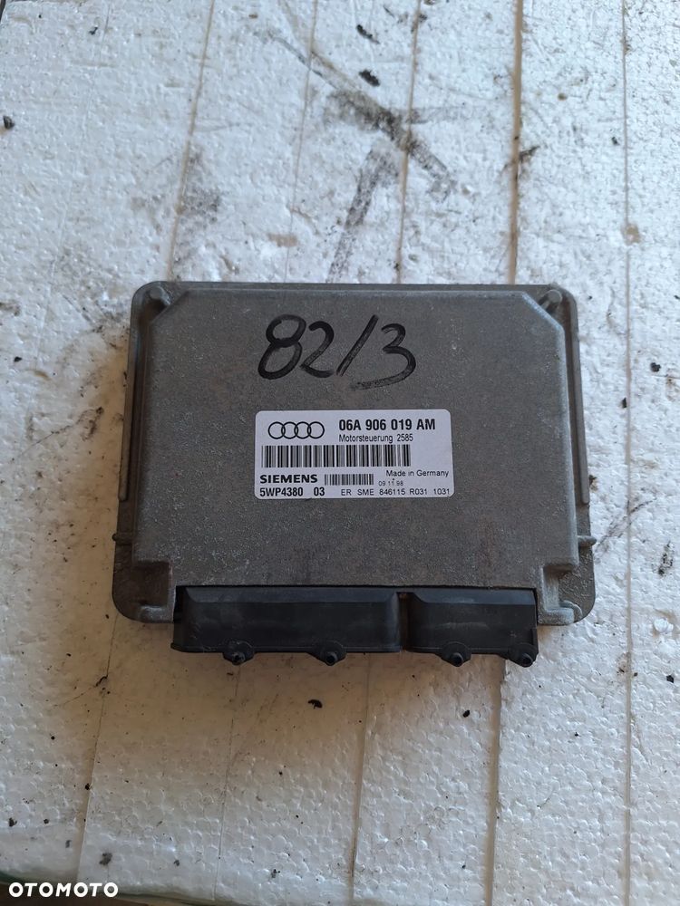 AUDI A3 8L 1.6 komputer sterownik 06A906019AM   (1/4)   (82/3)