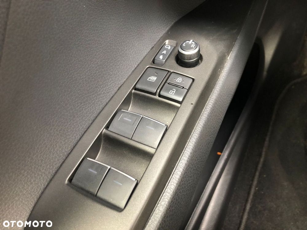 Toyota Camry 2.5 Hybrid Prestige CVT - 31