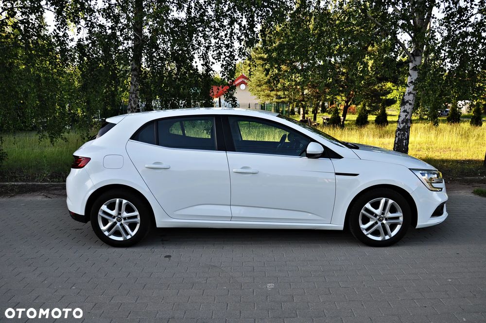 Renault Megane ENERGY TCe 100 EXPERIENCE - 9