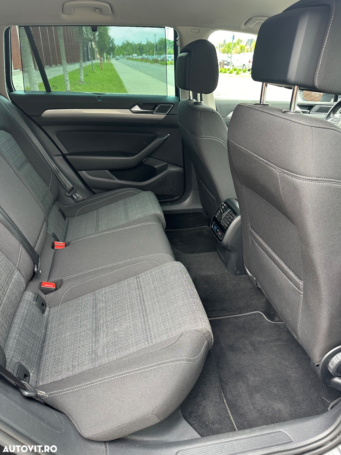 Volkswagen Passat Variant 2.0 TDI DSG Business - 6