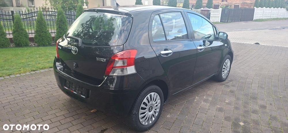 Toyota Yaris 1.0 Entry EU5 - 31