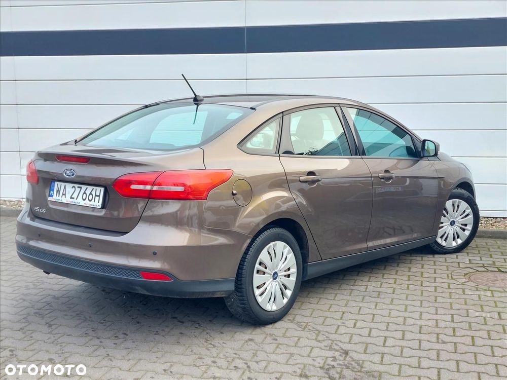 Ford Focus 1.6 Trend - 4