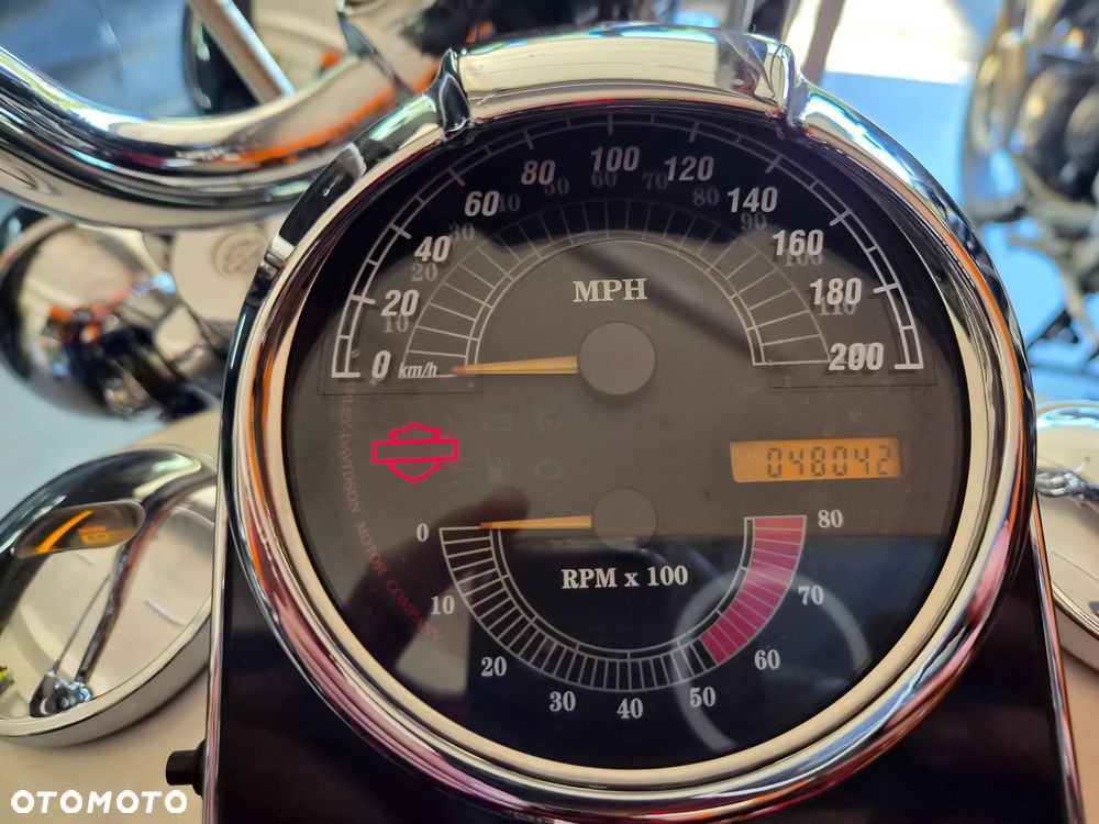 Harley-Davidson Softail Deluxe - 15