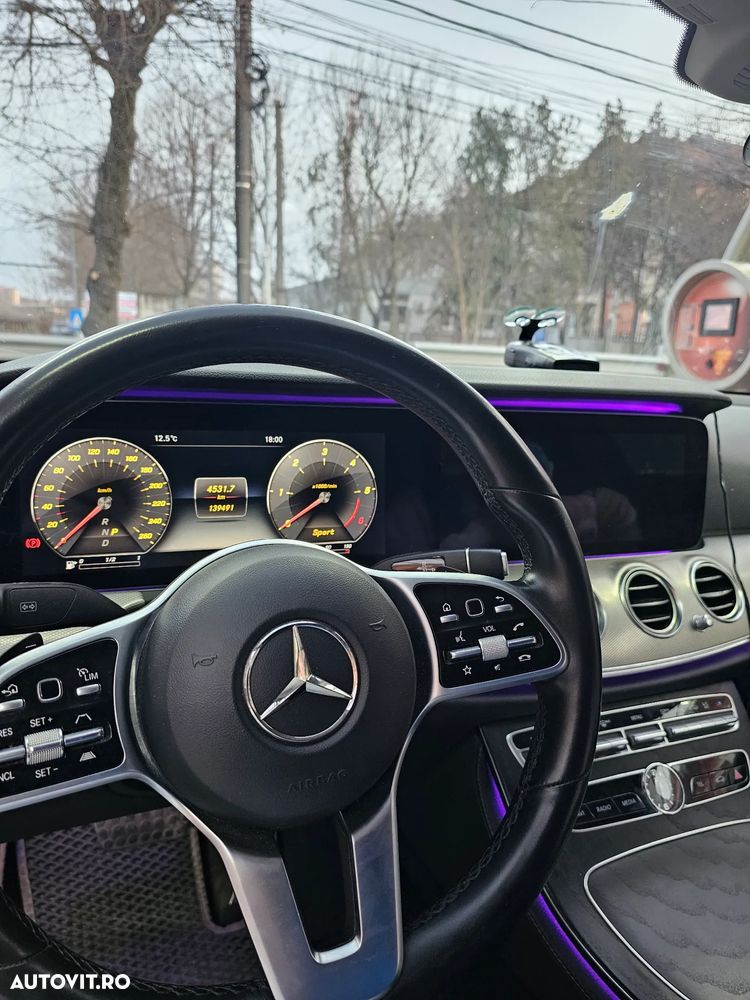 Mercedes-Benz E 220 d T-Modell Aut - 11