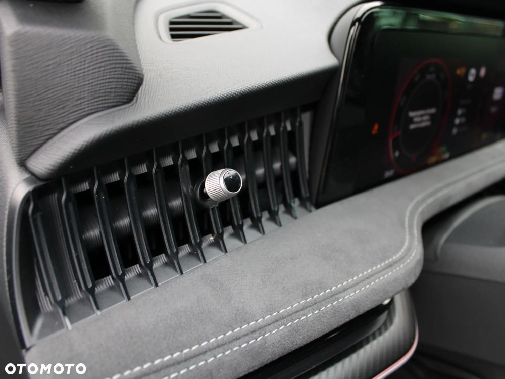 Skoda Superb 2.0 TSI Sportline DSG - 18