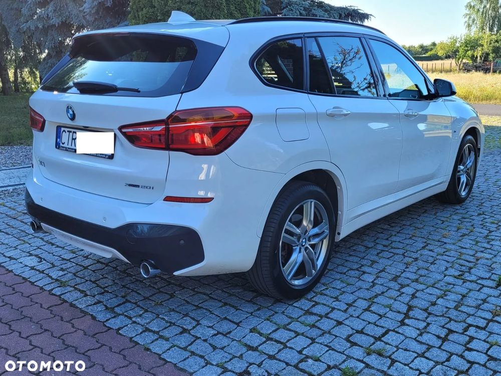 BMW X1 xDrive20i M Sport - 11