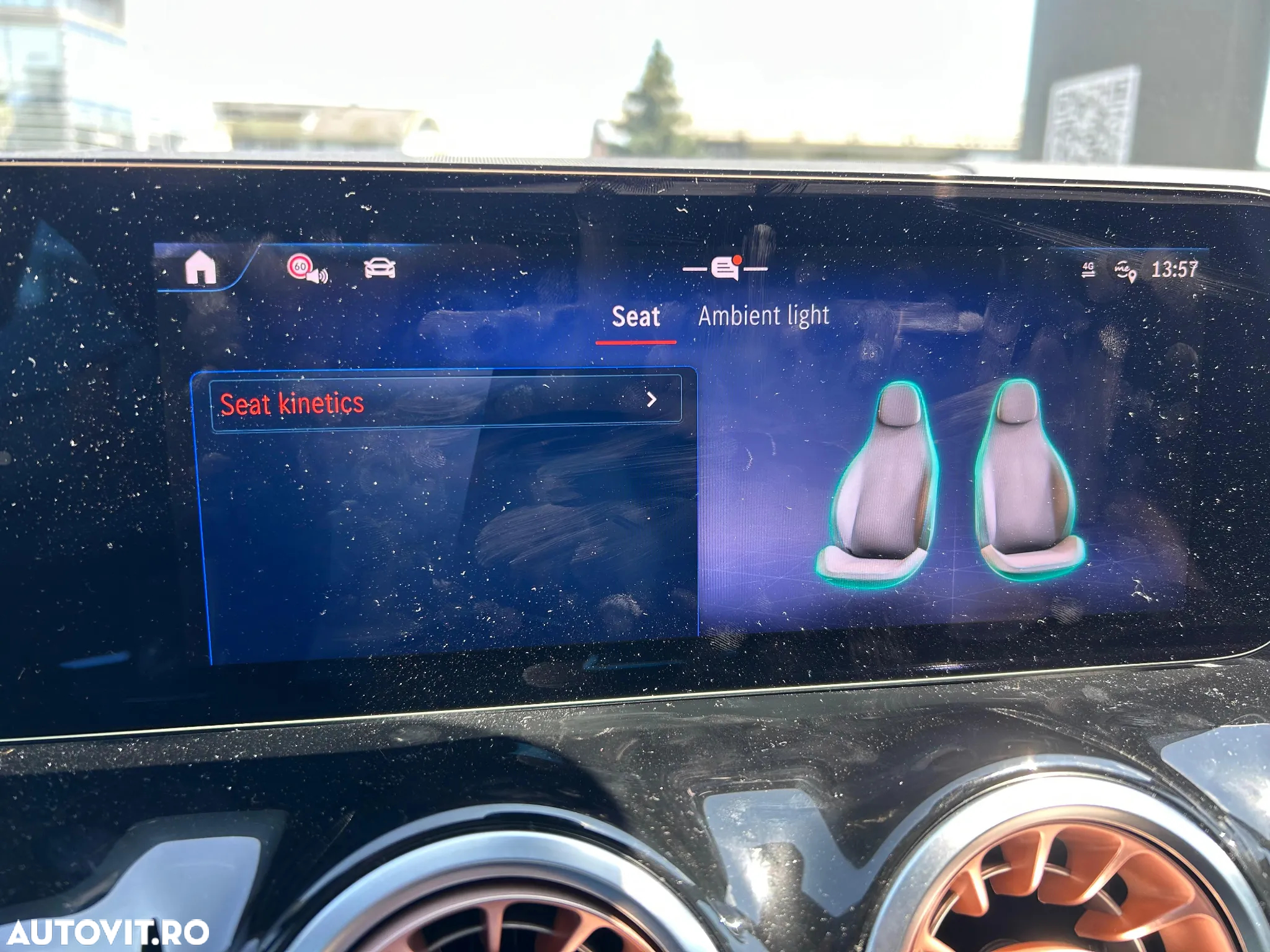 Mercedes-Benz EQA 300 4MATIC - 28
