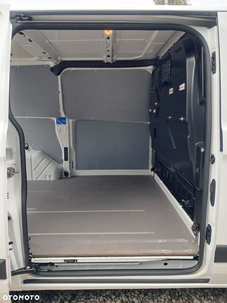 Ford Transit Custom - 8