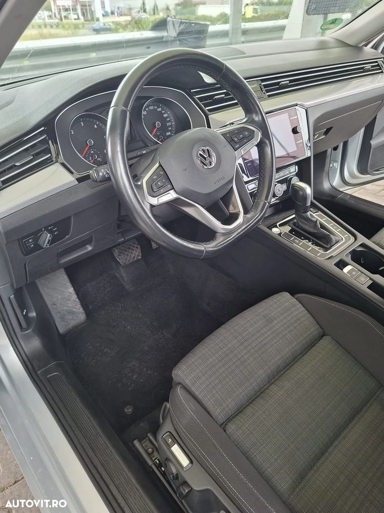 Volkswagen Passat - 3