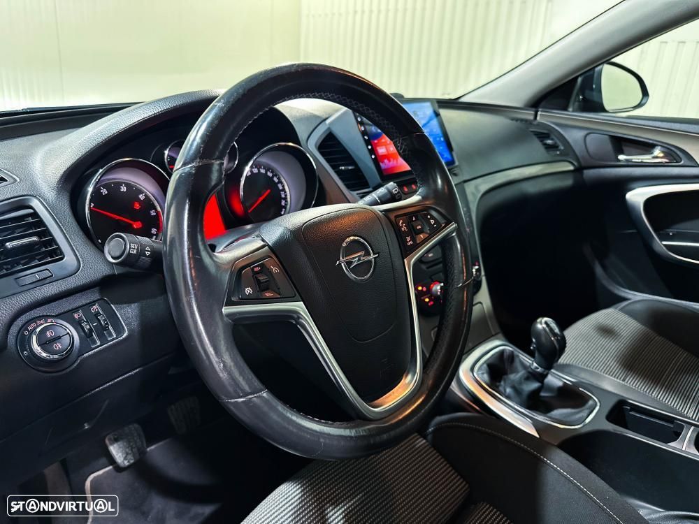 Opel Insignia - 19