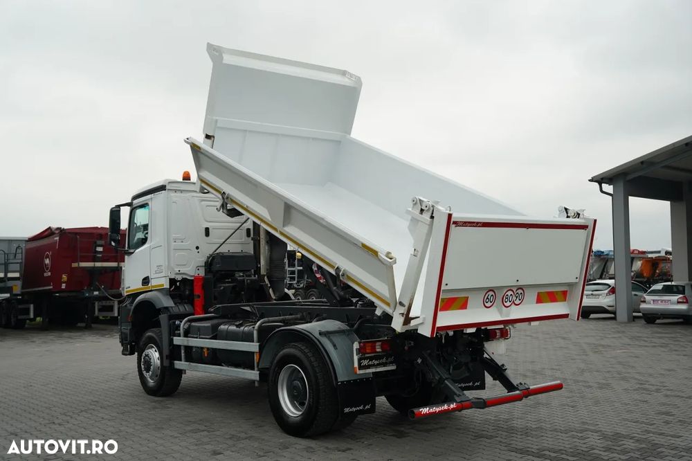 Mercedes-Benz AROCS 2038 / 4x4 / BASCULABILĂ PE DOUĂ LATE / HIDRODOLTA / AUTOMATĂ / - 5