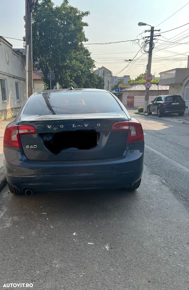 Volvo S60 - 3