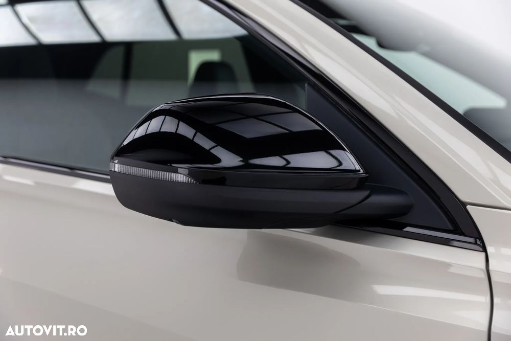 Audi Q8 55 TFSIe quattro tiptronic - 13