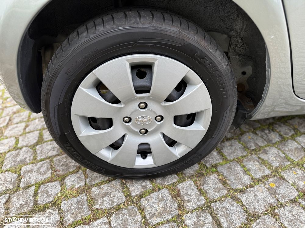 Toyota Yaris 1.4 D-4D Luna - 14