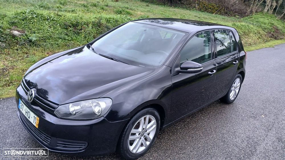 VW Golf 2.0 TDi BlueMotion Confortline - 1