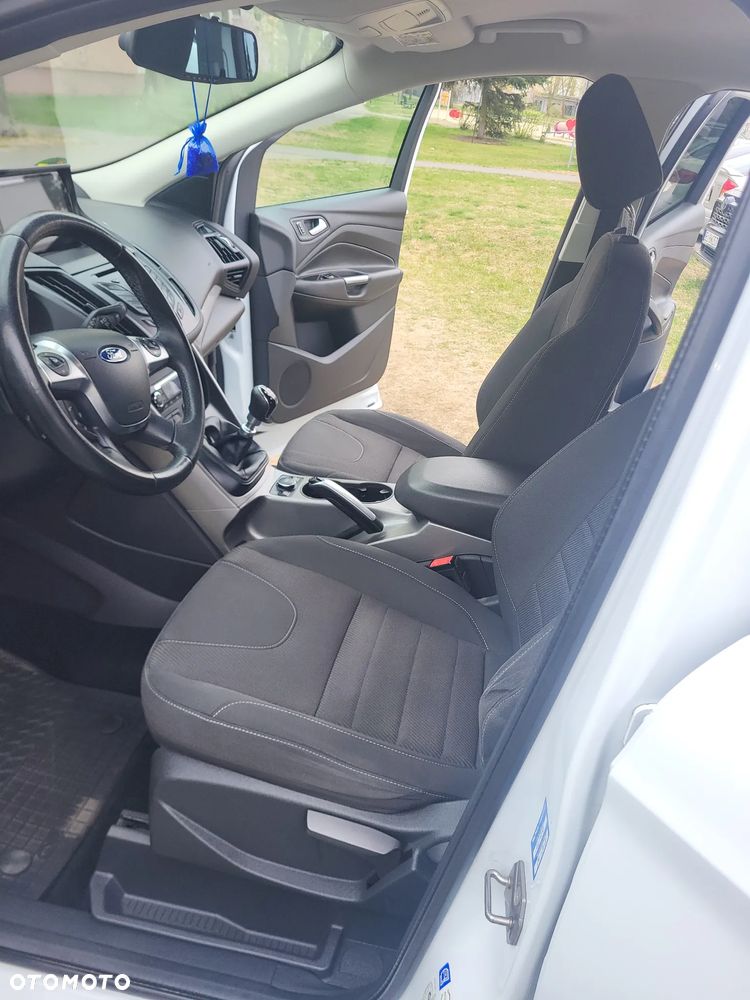 Ford Kuga 1.5 EcoBoost FWD Trend ASS - 17