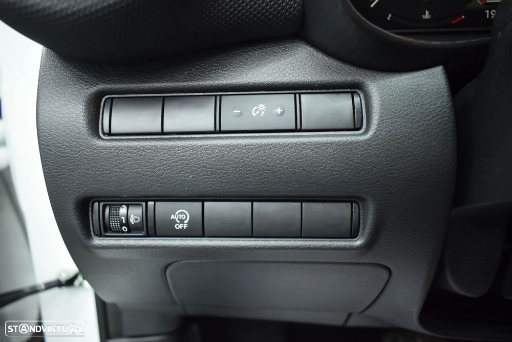 Nissan Juke 1.0 DIG-T N-Connecta NAV. DCT - 17