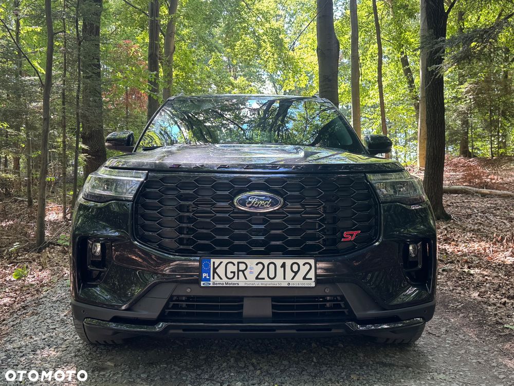 Ford Explorer - 2