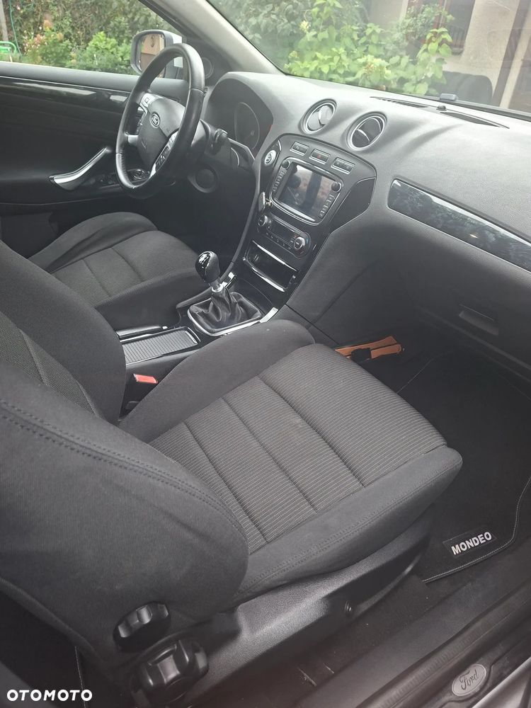 Ford Mondeo 2.0 TDCi Silver X - 15