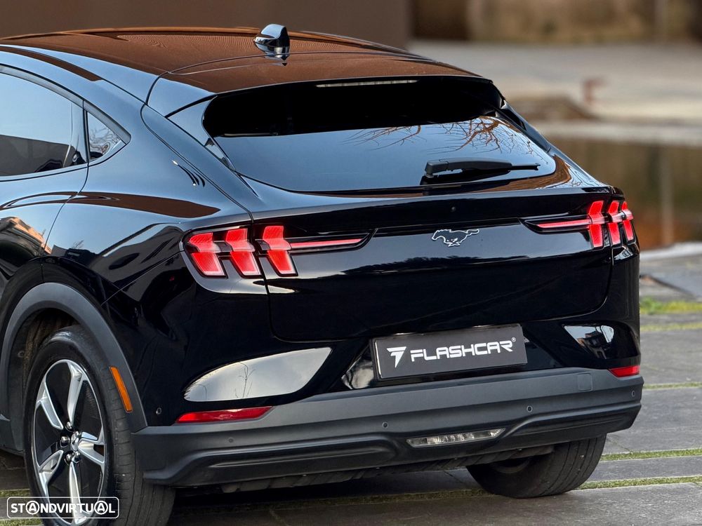 Ford Mustang Mach-E Standard - 11