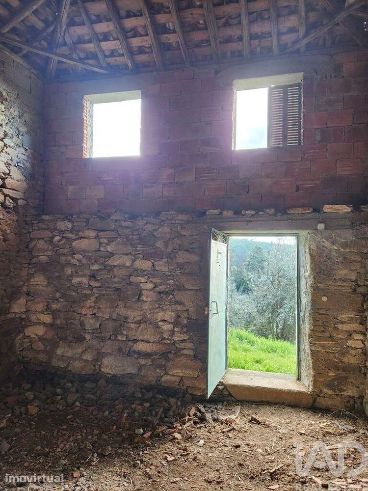 Casa rústica T3 em Souto da Casa de 186 m2 - Grande imagem: 3/28