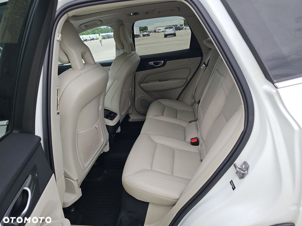 Volvo XC 60 T5 AWD Inscription - 11