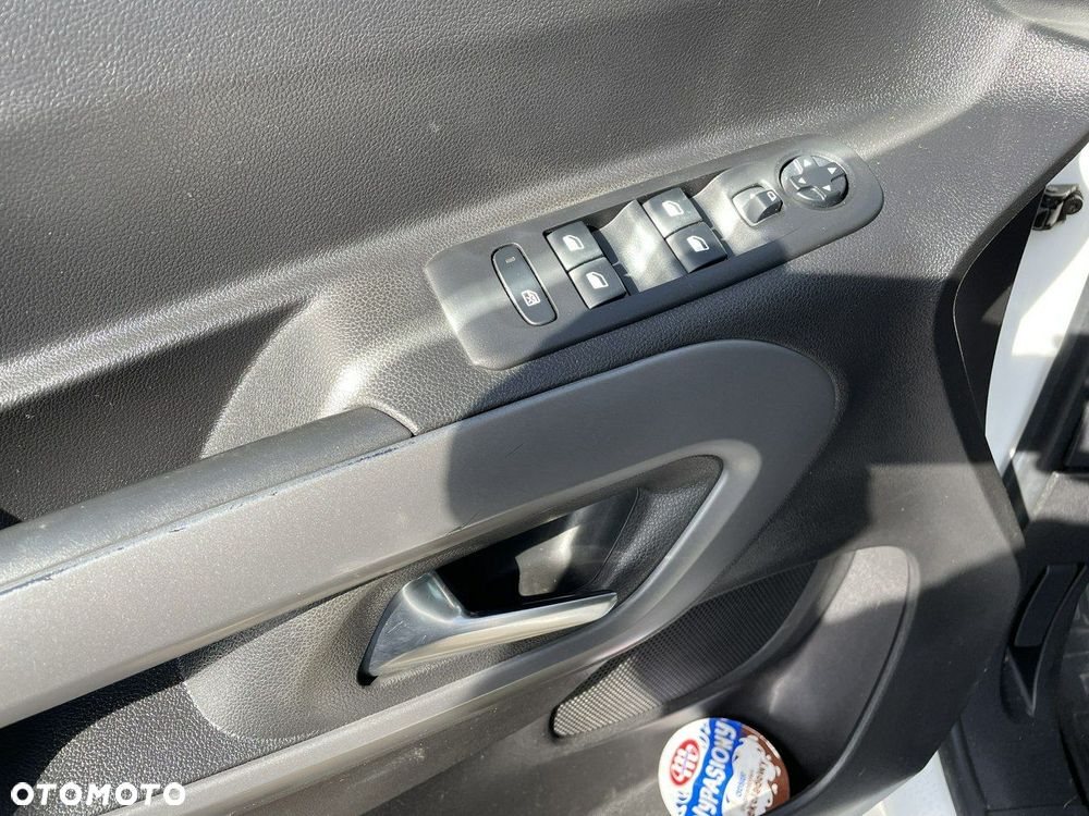 Toyota Proace City Verso Long 1.5 D-4D Business - 12